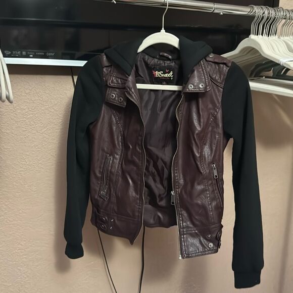 B Sweet Clothing Jacket - Picture 1 of 5
